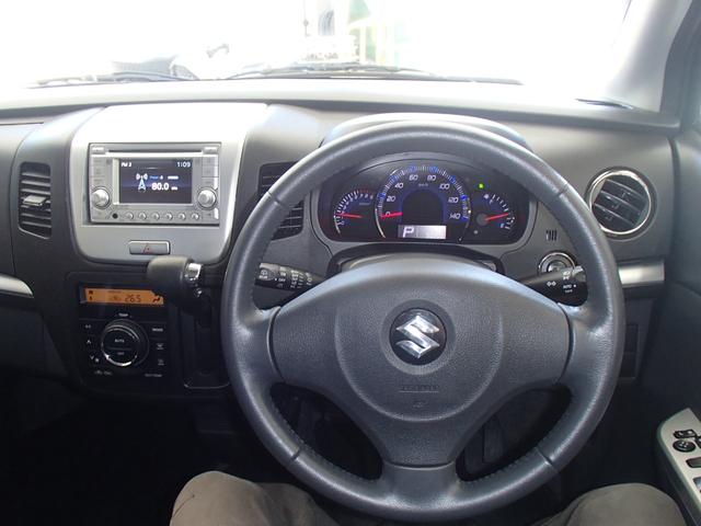 ワゴンR リミテッド 純正ディスチャージヘッドランプ・プッシュスタート・スマートキー・純正エアロ・バックカメラ・バックモニター付きCDプレーヤー・純正アルミホイール(18枚目)