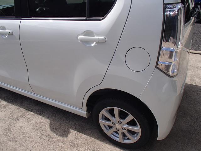 ワゴンＲスティングレー Ｘ　純正ディスチャージヘッドランプ・フォグランプ・純正アルミホイール・純正エアロ・プッシュスタート・スマートキー・両席エアバッグ・アイドリングストップ・エレクトロニックスタビリティプログラム装着車（8枚目）