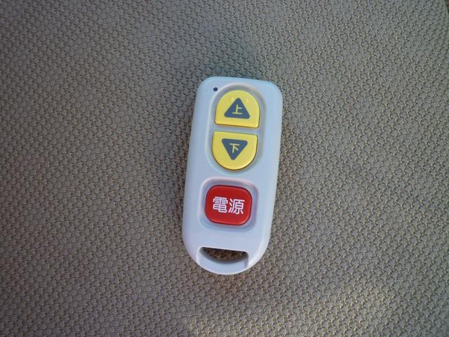 ポルテ １５０ｉ・ウェルキャブ車・サイドアクセス・手動介護Ｂ　電動式車椅子収納装置・ナビ・テレビ・バックカメラ・ＥＴＣ・ＬＥＤ・Ｂｌｕｅｔｏｏｔｈオーディオ・禁煙車・アルミホイール・ＯＢＤＩＩ機関診断済み（6枚目）