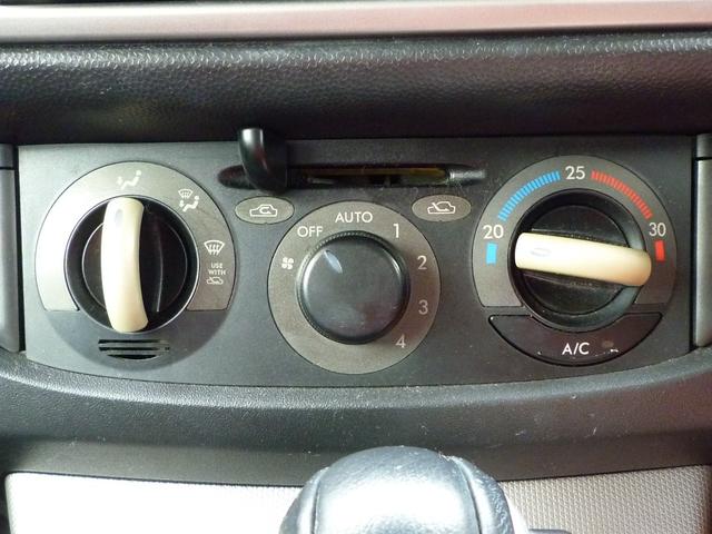 ステラ カスタムＲリミテッド　４ＷＤ　・スタッドレスタイヤ・車検９年３月・ナビ・テレビ・ＥＴＣ・ＨＩＤ・Ｂｌｕｅｔｏｏｔｈオーディオ・禁煙車・純正アルミホイール・フルエアロ・ＯＢＤＩＩ機関診断済み・記録簿・取説（13枚目）