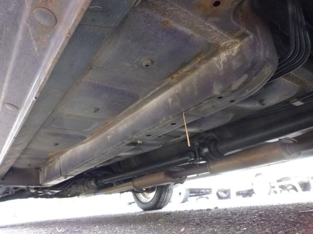 ステラ カスタムＲリミテッド　４ＷＤ　・スタッドレスタイヤ・車検９年３月・ナビ・テレビ・ＥＴＣ・ＨＩＤ・Ｂｌｕｅｔｏｏｔｈオーディオ・禁煙車・純正アルミホイール・フルエアロ・ＯＢＤＩＩ機関診断済み・記録簿・取説（40枚目）