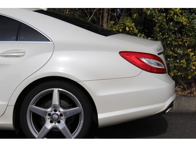 CLS350ブルーエフィシェンシAMGスポーツパケジ ワンオーナー ディーラー記録簿完備 AMG63エンブレム サンルーフ 黒革 シートヒーター 純ナビ地デジBカメラ ETC 取説 新車保証書 記録簿 スペアキー(24枚目)
