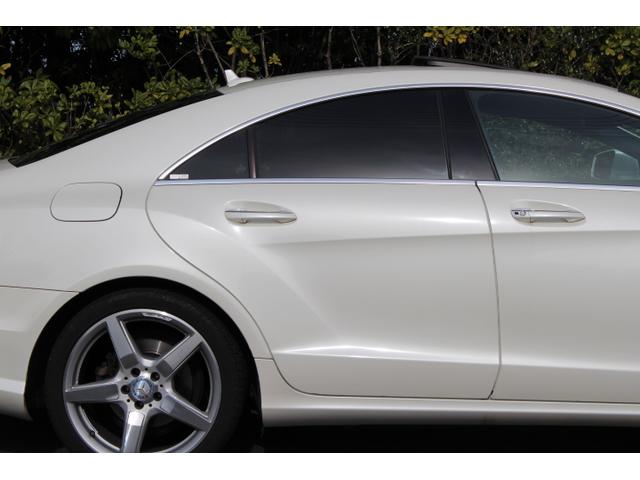 CLS350ブルーエフィシェンシAMGスポーツパケジ ワンオーナー ディーラー記録簿完備 AMG63エンブレム サンルーフ 黒革 シートヒーター 純ナビ地デジBカメラ ETC 取説 新車保証書 記録簿 スペアキー(26枚目)