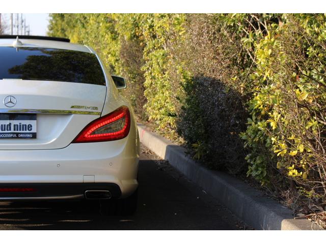 CLS350ブルーエフィシェンシAMGスポーツパケジ ワンオーナー ディーラー記録簿完備 AMG63エンブレム サンルーフ 黒革 シートヒーター 純ナビ地デジBカメラ ETC 取説 新車保証書 記録簿 スペアキー(36枚目)