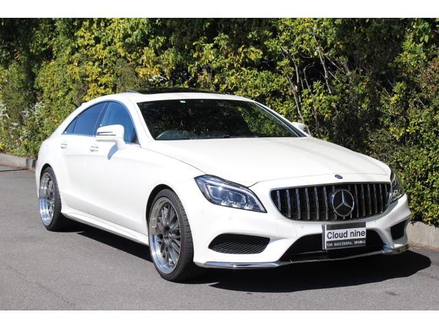 ＣＬＳ２２０ｄ　ＡＭＧライン　下取直販　新品パナメリカーナグリル　社外２０インチアルミ赤キャリパー　マフラーカッター　リアスポ＆ガラススポイラー　ＳＲ　純ナビ地デジＢカメラＢｌｕｅｔｏｏｔｈ　ＥＴＣ　黒革　シートヒータースペアキー(4枚目)