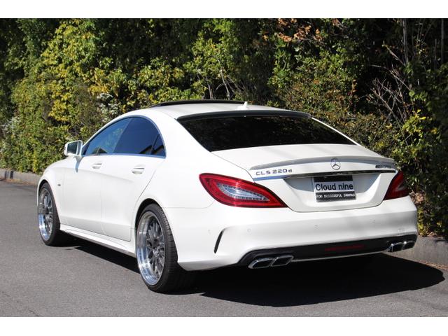 ＣＬＳクラス ＣＬＳ２２０ｄ　ＡＭＧライン　下取直販　新品パナメリカーナグリル　社外２０インチアルミ赤キャリパー　マフラーカッター　リアスポ＆ガラススポイラー　ＳＲ　純ナビ地デジＢカメラＢｌｕｅｔｏｏｔｈ　ＥＴＣ　黒革　シートヒータースペアキー（6枚目）