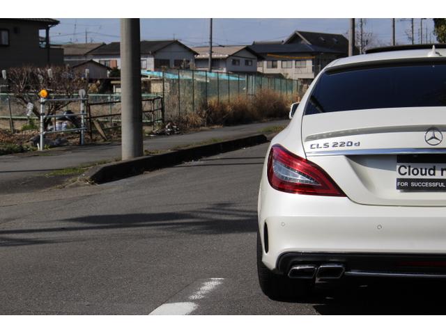 ＣＬＳ２２０ｄ　ＡＭＧライン　下取直販　新品パナメリカーナグリル　社外２０インチアルミ赤キャリパー　マフラーカッター　リアスポ＆ガラススポイラー　ＳＲ　純ナビ地デジＢカメラＢｌｕｅｔｏｏｔｈ　ＥＴＣ　黒革　シートヒータースペアキー(35枚目)