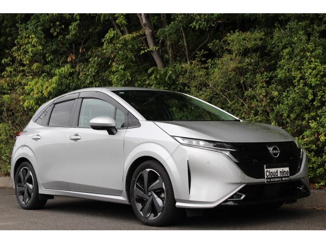 オーラ Ｇ　当社下取り直売車両！！プロパイロット　ブラインドスポットモニター　全方位カメラ　デジタルインナーミラー　クリアランスソナー　ＬＥＤヘッドライト　置くだけ充電　ＨＤＭＩ　ＥＴＣ　ドラレコ　スペアキー（4枚目）