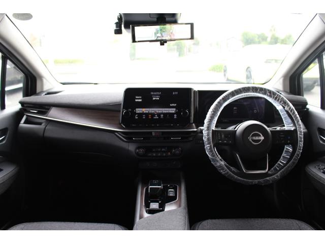 オーラ Ｇ　当社下取り直売車両！！プロパイロット　ブラインドスポットモニター　全方位カメラ　デジタルインナーミラー　クリアランスソナー　ＬＥＤヘッドライト　置くだけ充電　ＨＤＭＩ　ＥＴＣ　ドラレコ　スペアキー（10枚目）