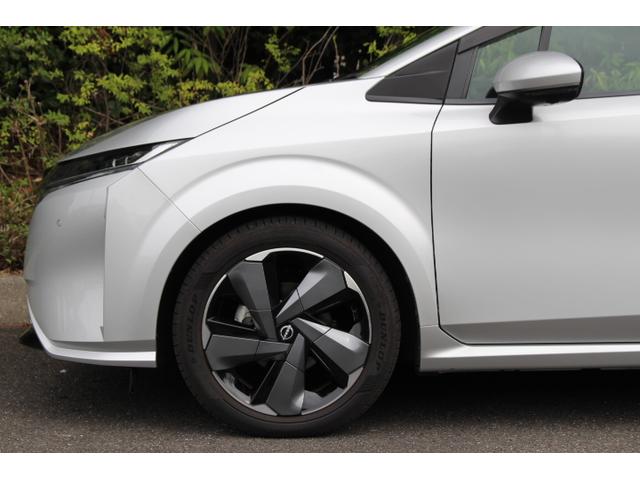オーラ Ｇ　当社下取り直売車両！！プロパイロット　ブラインドスポットモニター　全方位カメラ　デジタルインナーミラー　クリアランスソナー　ＬＥＤヘッドライト　置くだけ充電　ＨＤＭＩ　ＥＴＣ　ドラレコ　スペアキー（21枚目）
