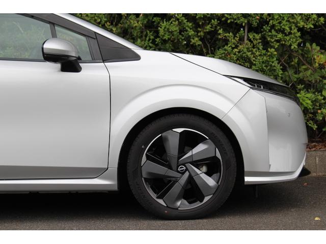 オーラ Ｇ　当社下取り直売車両！！プロパイロット　ブラインドスポットモニター　全方位カメラ　デジタルインナーミラー　クリアランスソナー　ＬＥＤヘッドライト　置くだけ充電　ＨＤＭＩ　ＥＴＣ　ドラレコ　スペアキー（26枚目）
