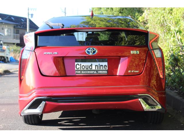 プリウス Sツーリングセレクション 当社買取直売車輛 E-Four 4WD 社外フルエアロ Panasonic10インチナビ ネット動画視聴 Bluetooth バックカメラ ETC 17インチ社外AW シートヒーター(3枚目)