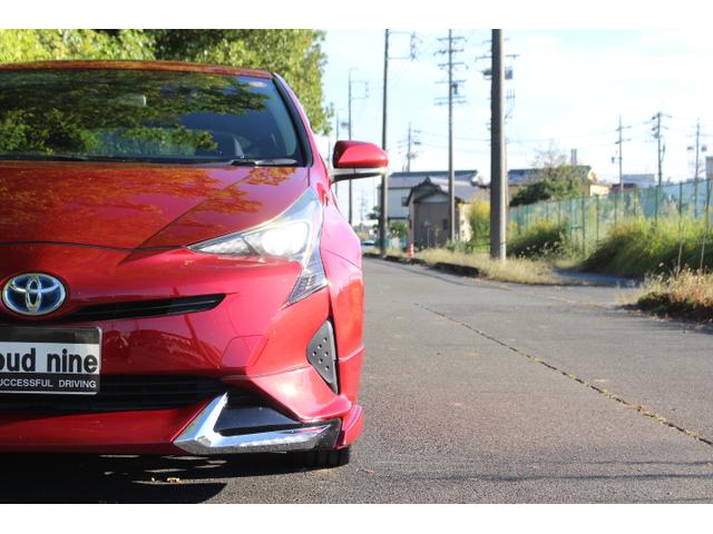 プリウス Sツーリングセレクション 当社買取直売車輛 E-Four 4WD 社外フルエアロ Panasonic10インチナビ ネット動画視聴 Bluetooth バックカメラ ETC 17インチ社外AW シートヒーター(12枚目)