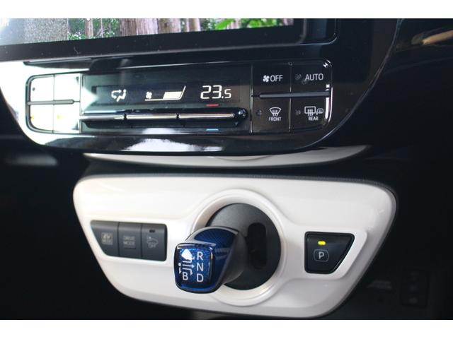 プリウス Sツーリングセレクション 当社買取直売車輛 E-Four 4WD 社外フルエアロ Panasonic10インチナビ ネット動画視聴 Bluetooth バックカメラ ETC 17インチ社外AW シートヒーター(46枚目)