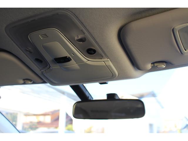 プリウス Sツーリングセレクション 当社買取直売車輛 E-Four 4WD 社外フルエアロ Panasonic10インチナビ ネット動画視聴 Bluetooth バックカメラ ETC 17インチ社外AW シートヒーター(57枚目)
