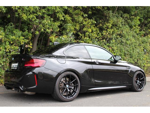 Ｍ２ コンペティション　Ｅｉｂａｃｈ製ダウンサス　Ｍパフォーマンスステアリング＆１９ＡＷ　Ｍスポーツシート　コンペティションＭミラー　カーボンインテリア　ＨａｒｍａｎＫａｒｄｏｎスピーカー　ＥＴＣ　クルコン　バックモニター（7枚目）