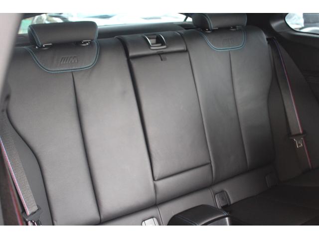 Ｍ２ コンペティション　Ｅｉｂａｃｈ製ダウンサス　Ｍパフォーマンスステアリング＆１９ＡＷ　Ｍスポーツシート　コンペティションＭミラー　カーボンインテリア　ＨａｒｍａｎＫａｒｄｏｎスピーカー　ＥＴＣ　クルコン　バックモニター（14枚目）