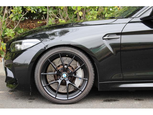 Ｍ２ コンペティション　Ｅｉｂａｃｈ製ダウンサス　Ｍパフォーマンスステアリング＆１９ＡＷ　Ｍスポーツシート　コンペティションＭミラー　カーボンインテリア　ＨａｒｍａｎＫａｒｄｏｎスピーカー　ＥＴＣ　クルコン　バックモニター（16枚目）