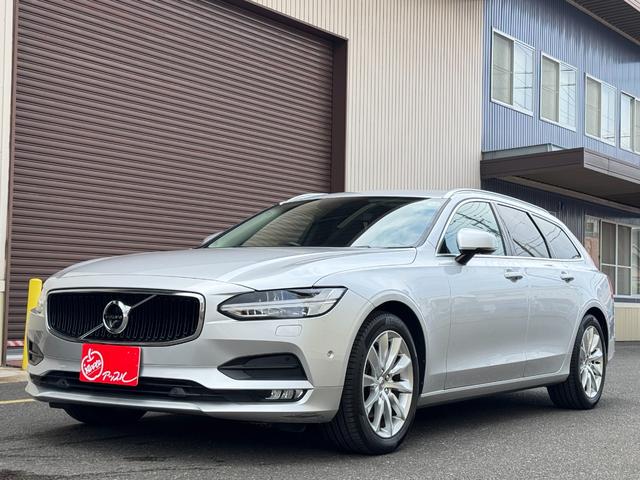 Ｖ９０ Ｔ５　モメンタム　レザーシート　全方位カメラ　ルーフレール　レーダークルーズコントロール　クリアランスソナー　レーンキープアシスト　ブラインドスポットモニター　オートハイビーム（28枚目）