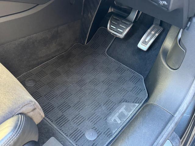 TTクーペ 1.8TFSI Sラインパッケージ マトリクスLEDヘッドライト バックカメラ ハーフレザーシート クルーズコントロール ETC ターボ アイドリングストップ Bluetooth接続可 フルセグTV スマートキー クリアナンスソナー(44枚目)