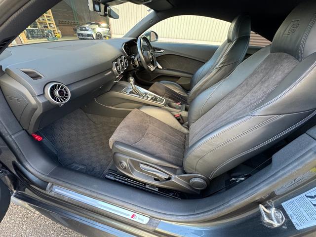 TTクーペ 1.8TFSI Sラインパッケージ マトリクスLEDヘッドライト バックカメラ ハーフレザーシート クルーズコントロール ETC ターボ アイドリングストップ Bluetooth接続可 フルセグTV スマートキー クリアナンスソナー(54枚目)