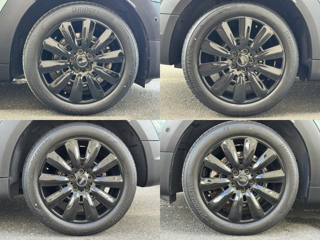 MINI クーパーSD クロスオーバー オール4 ルーフレール シートヒーター リアビューカメラ 純正ナビ パワーバックドア ブラウンレザーシート スマートキー ETC LEDヘッドライト 純正18インチアルミホイール ルーフレール(11枚目)