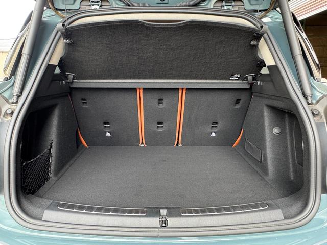 MINI クーパーSD クロスオーバー オール4 ルーフレール シートヒーター リアビューカメラ 純正ナビ パワーバックドア ブラウンレザーシート スマートキー ETC LEDヘッドライト 純正18インチアルミホイール ルーフレール(44枚目)