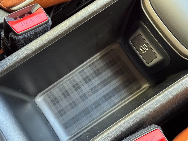 MINI クーパーSD クロスオーバー オール4 ルーフレール シートヒーター リアビューカメラ 純正ナビ パワーバックドア ブラウンレザーシート スマートキー ETC LEDヘッドライト 純正18インチアルミホイール ルーフレール(73枚目)