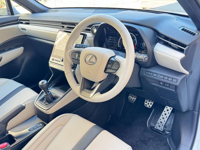 LBX LBX MORIZO RR “Bespoke Build” 100台限定車 イエローキャリパー 寒冷地仕様 プリクラッシュセーフティ パワーバックドア LEDヘッドライト 純正19インチアルミホイール ブラインドスポットモニター 禁煙車 クリアランスソナー(25枚目)