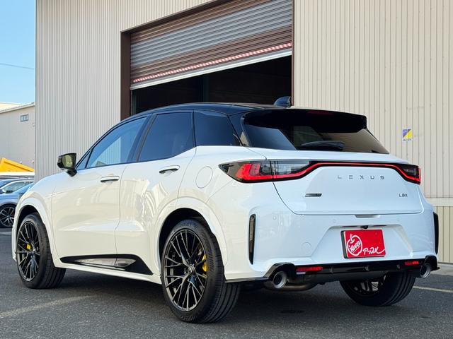 LBX LBX MORIZO RR “Bespoke Build” 100台限定車 イエローキャリパー 寒冷地仕様 プリクラッシュセーフティ パワーバックドア LEDヘッドライト 純正19インチアルミホイール ブラインドスポットモニター 禁煙車 クリアランスソナー(74枚目)