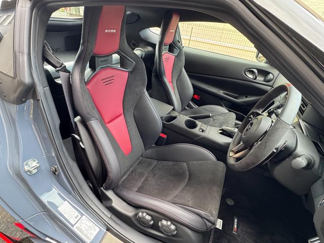 フェアレディＺ フェアレディＺ　ＮＩＳＭＯ　後期型　ＢＯＳＥサウンドシステム　ＲＥＣＡＲＯ製コンビシート　純正ＲＡＹＳ鍛造１９インチアルミホイール　純正ナビ　フルセグＴＶ　ＬＥＤヘッドライト　レーダークルーズ　車線逸脱警報　ＥＴＣ２．０（25枚目）