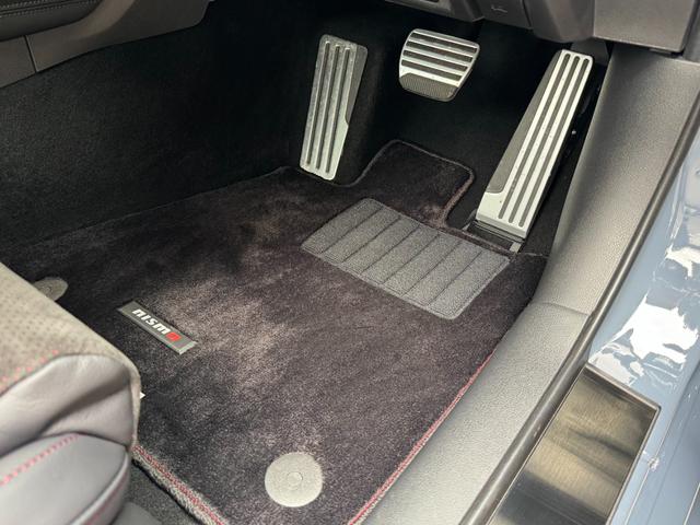 フェアレディＺ フェアレディＺ　ＮＩＳＭＯ　後期型　ＢＯＳＥサウンドシステム　ＲＥＣＡＲＯ製コンビシート　純正ＲＡＹＳ鍛造１９インチアルミホイール　純正ナビ　フルセグＴＶ　ＬＥＤヘッドライト　レーダークルーズ　車線逸脱警報　ＥＴＣ２．０（27枚目）