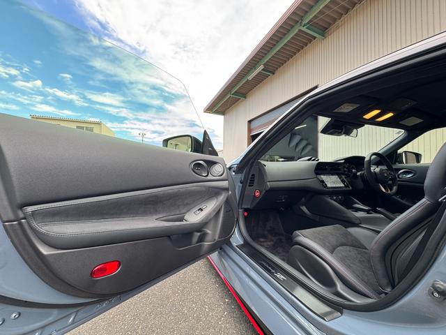 フェアレディＺ フェアレディＺ　ＮＩＳＭＯ　後期型　ＢＯＳＥサウンドシステム　ＲＥＣＡＲＯ製コンビシート　純正ＲＡＹＳ鍛造１９インチアルミホイール　純正ナビ　フルセグＴＶ　ＬＥＤヘッドライト　レーダークルーズ　車線逸脱警報　ＥＴＣ２．０（31枚目）