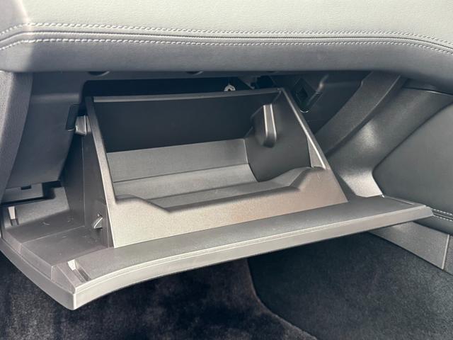 フェアレディＺ フェアレディＺ　ＮＩＳＭＯ　後期型　ＢＯＳＥサウンドシステム　ＲＥＣＡＲＯ製コンビシート　純正ＲＡＹＳ鍛造１９インチアルミホイール　純正ナビ　フルセグＴＶ　ＬＥＤヘッドライト　レーダークルーズ　車線逸脱警報　ＥＴＣ２．０（37枚目）