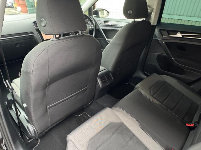 ゴルフ ＴＳＩ　ハイライン　テックエディション　フロントアシスト　ＬＥＤヘッドライト　ブラインドスポットモニター　レーダークルーズコントロール　レーンキープアシスト　純正メーカーナビ　フルセグＴＶ　ＥＴＣ２．０　パドルシフト　純正１７インチＡＷ（41枚目）