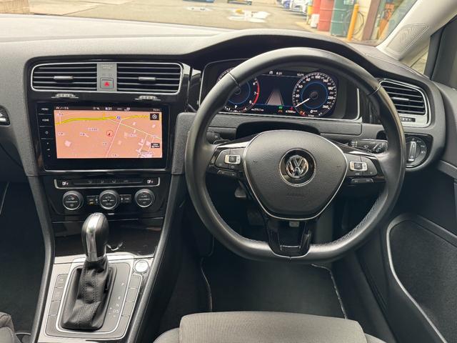 ゴルフ ＴＳＩ　ハイライン　テックエディション　フロントアシスト　ＬＥＤヘッドライト　ブラインドスポットモニター　レーダークルーズコントロール　レーンキープアシスト　純正メーカーナビ　フルセグＴＶ　ＥＴＣ２．０　パドルシフト　純正１７インチＡＷ（55枚目）