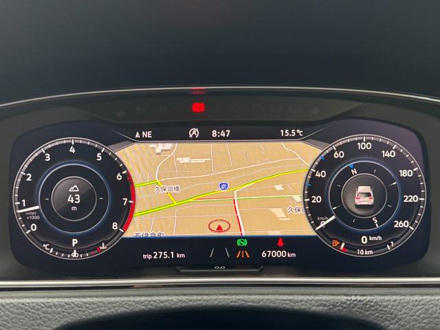 ゴルフ ＴＳＩ　ハイライン　テックエディション　フロントアシスト　ＬＥＤヘッドライト　ブラインドスポットモニター　レーダークルーズコントロール　レーンキープアシスト　純正メーカーナビ　フルセグＴＶ　ＥＴＣ２．０　パドルシフト　純正１７インチＡＷ（62枚目）