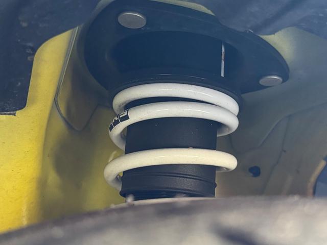 Ｓ６６０ α　アクティブスポイラー　センターディスプレイ　ＨＫＳ車高調　ＷＯＲＫアルミホイール　ＬＥＤヘッドライト　ハーフレザーシート　バックカメラ　クルーズコントロール　ＥＴＣ　ドキュメントパック（34枚目）