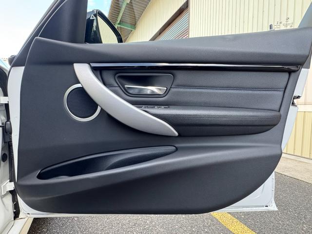 ３シリーズ ３２０ｉ　Ｍスポーツ　エディションシャドー　純正ＨＤＤナビ　ＬＥＤヘッドライト　黒革シート　メモリーパワーシート　シートヒーター　レーダークルーズコントロール　車線逸脱警報　クリアランスソナー　アイドリングストップ（22枚目）