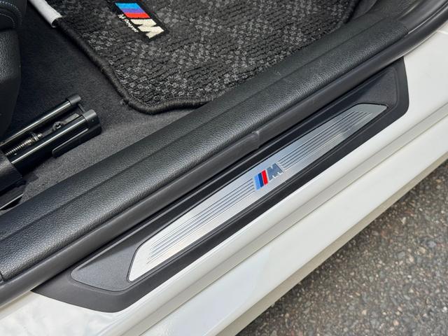 ３シリーズ ３２０ｉ　Ｍスポーツ　エディションシャドー　純正ＨＤＤナビ　ＬＥＤヘッドライト　黒革シート　メモリーパワーシート　シートヒーター　レーダークルーズコントロール　車線逸脱警報　クリアランスソナー　アイドリングストップ（29枚目）