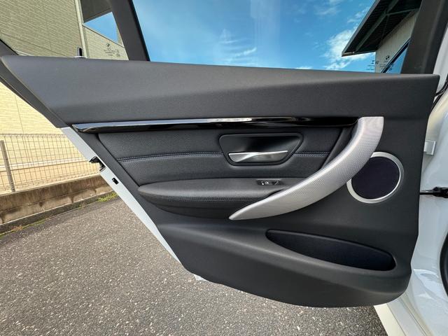 ３シリーズ ３２０ｉ　Ｍスポーツ　エディションシャドー　純正ＨＤＤナビ　ＬＥＤヘッドライト　黒革シート　メモリーパワーシート　シートヒーター　レーダークルーズコントロール　車線逸脱警報　クリアランスソナー　アイドリングストップ（38枚目）