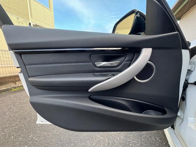 ３シリーズ ３２０ｉ　Ｍスポーツ　エディションシャドー　純正ＨＤＤナビ　ＬＥＤヘッドライト　黒革シート　メモリーパワーシート　シートヒーター　レーダークルーズコントロール　車線逸脱警報　クリアランスソナー　アイドリングストップ（44枚目）