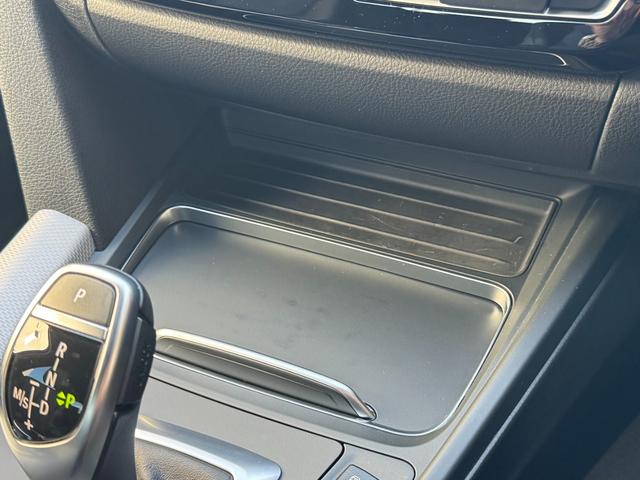 ３シリーズ ３２０ｉ　Ｍスポーツ　エディションシャドー　純正ＨＤＤナビ　ＬＥＤヘッドライト　黒革シート　メモリーパワーシート　シートヒーター　レーダークルーズコントロール　車線逸脱警報　クリアランスソナー　アイドリングストップ（66枚目）