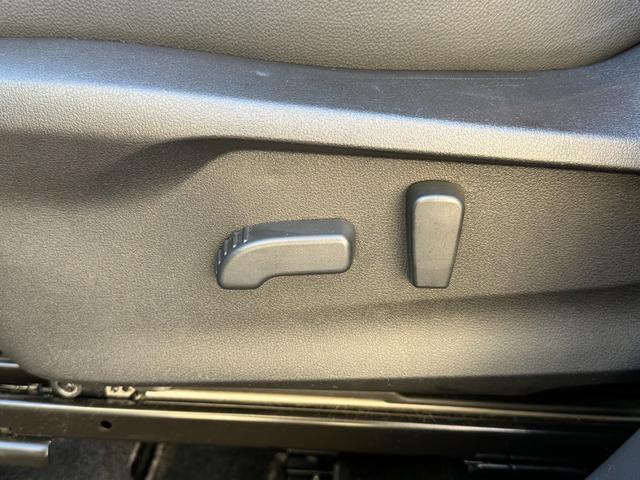 フォレスター Ｔｏｕｒｉｎｇ　純正ナビ　パワーバックドア　フロント・サイド・バックカメラ　パワーシート　シートメモリー　シートヒーター　ステアリングヒーター　　ブラインドスポットモニター　車線逸脱警報　デジタルインナーミラー（52枚目）