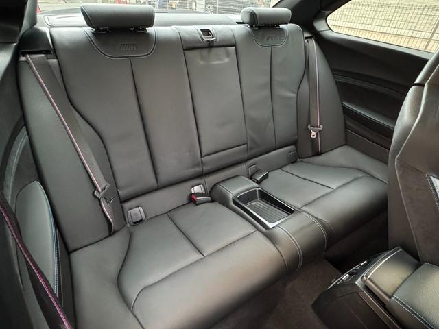 M2 M2 Competition RHD ハーマンカードン アクラポビッチマフラー シュニッツァーエアロ・コンピューター バージョン3KWサスペンション 黒革シート 純正ナビ バックカメラ スマートキー ETC ドライビングアシスト(31枚目)