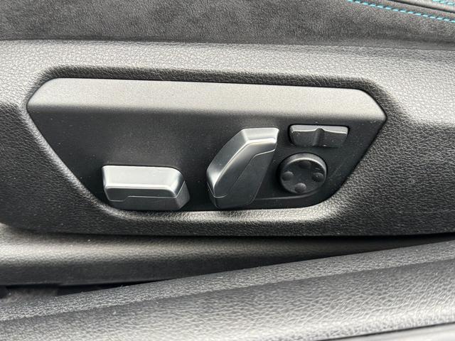 M2 M2 Competition RHD ハーマンカードン アクラポビッチマフラー シュニッツァーエアロ・コンピューター バージョン3KWサスペンション 黒革シート 純正ナビ バックカメラ スマートキー ETC ドライビングアシスト(41枚目)