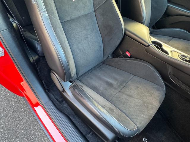 ダッジ・チャレンジャー R/T スキャットパック サンルーフ Brenboブラックキャリパー アルパインサウンドシステム スリットブレーキローター ハーフブラックレザーシート パワーシート ベンチレーション LEDヘッドライト 純正20インチアルミ(46枚目)