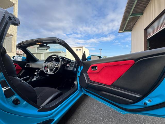 S660 α アクティブスポイラーセンターディスプレイ モデューロフロントフェイスキット モデューロリアバンパー ドアライニングパネルレッド ドリンクホルダー バックカメラ 安全装置(CTBA) LEDヘッドライト(50枚目)