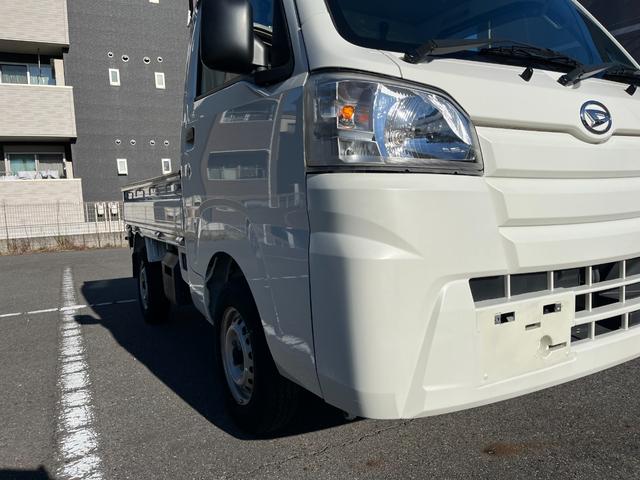 ハイゼットトラック スタンダードＳＡＩＩＩｔ　５速ミッション　スマートアシスト　衝突軽減ブレーキ　横滑り防止　ヘッドライトレベライザー　ＥＴＣ　エアコン　パワステ（3枚目）
