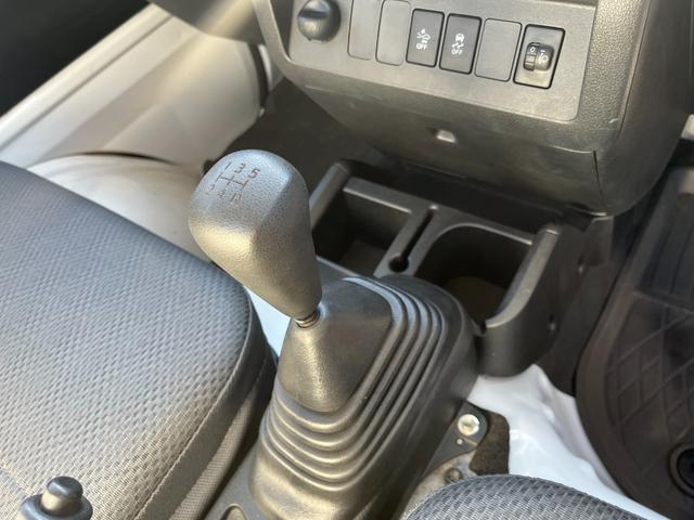 ハイゼットトラック スタンダードＳＡＩＩＩｔ　５速ミッション　スマートアシスト　衝突軽減ブレーキ　横滑り防止　ヘッドライトレベライザー　ＥＴＣ　エアコン　パワステ（26枚目）